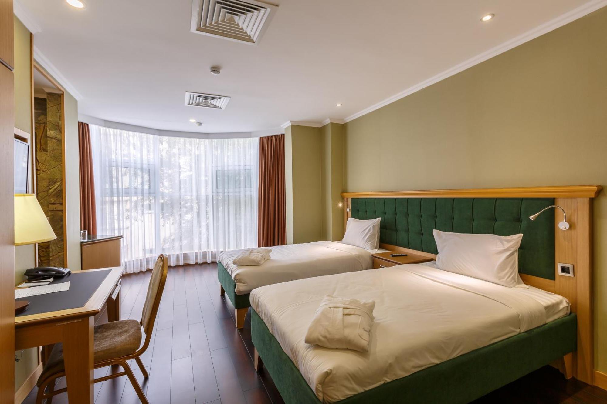 Shera Park Boutique Hotel Almaty Ngoại thất bức ảnh