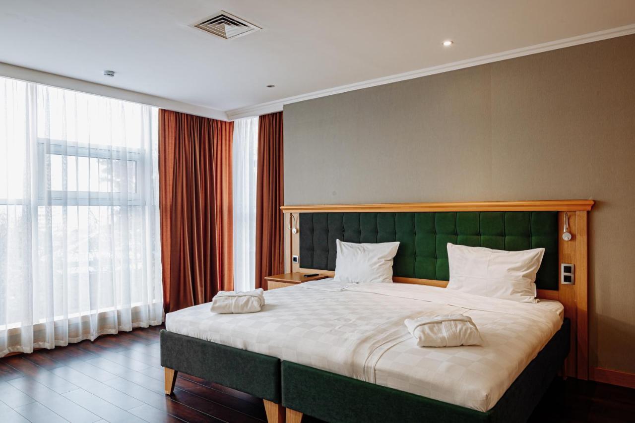 Shera Park Boutique Hotel Almaty Ngoại thất bức ảnh